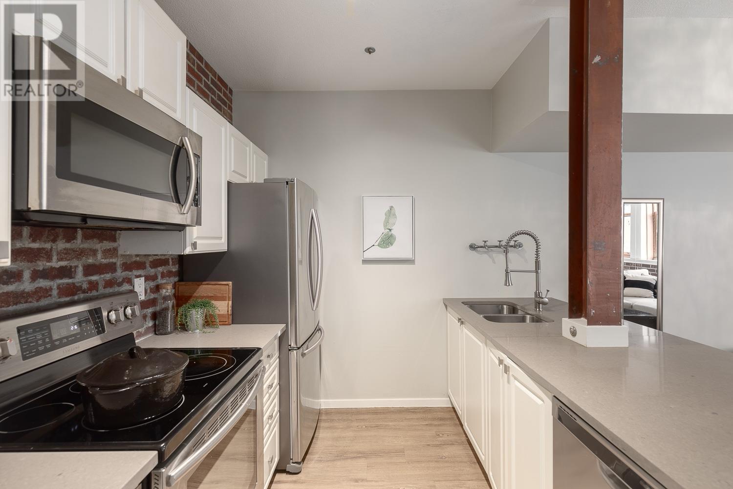 706 233 Abbott Street, Vancouver, British Columbia  V6B 2K7 - Photo 3 - R2957421