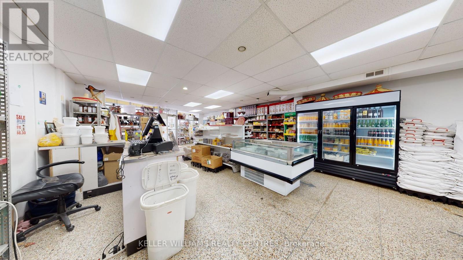 621 Vaughan Road, Toronto (Oakwood Village), Ontario  M6C 2R4 - Photo 6 - C11929199