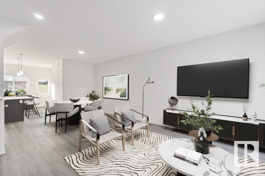 Property at 1111 Aster BV NW image 3