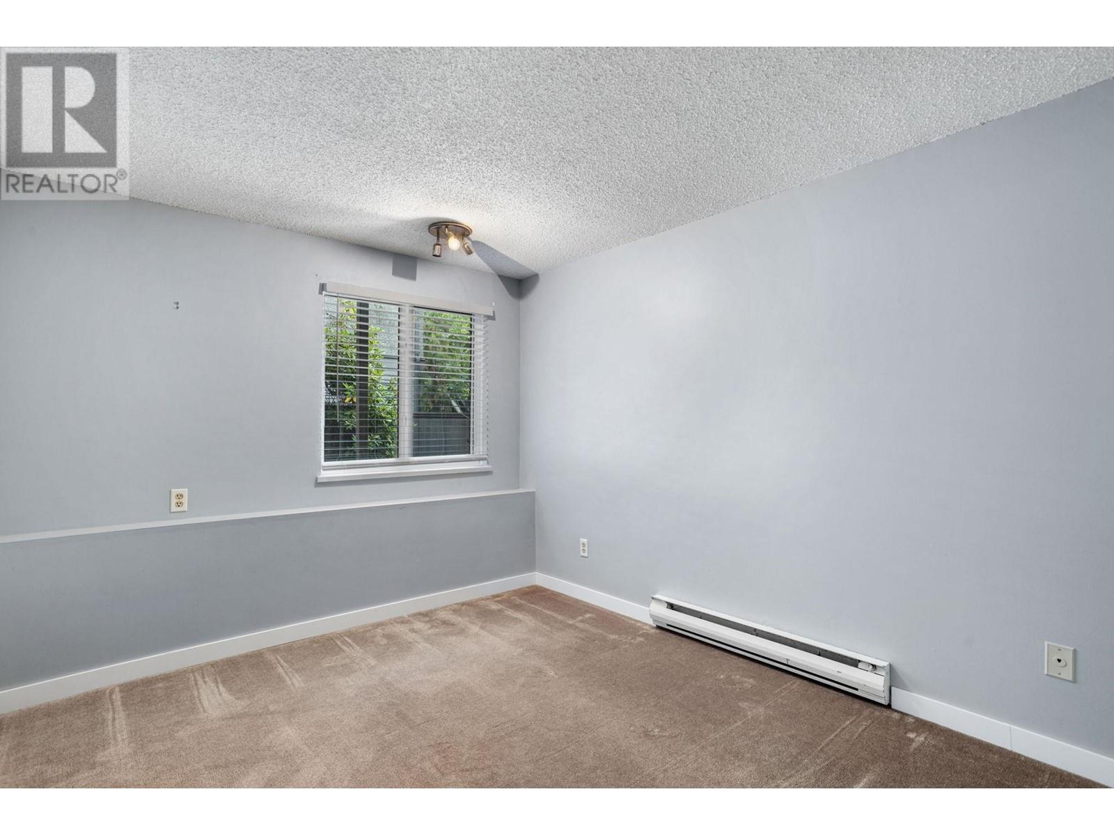 Listing Picture 30 of 40 : 2312 W 6TH AVENUE, Vancouver / 溫哥華 - 魯藝地產 Yvonne Lu Group - MLS Medallion Club Member