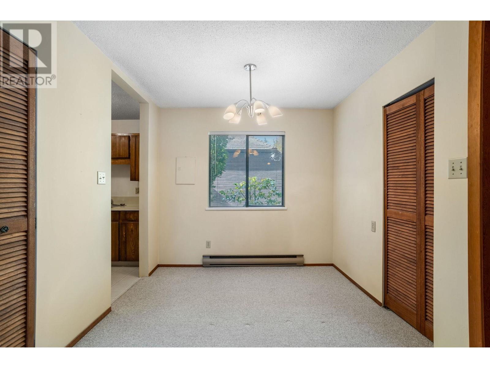 Listing Picture 19 of 40 : 2312 W 6TH AVENUE, Vancouver / 溫哥華 - 魯藝地產 Yvonne Lu Group - MLS Medallion Club Member