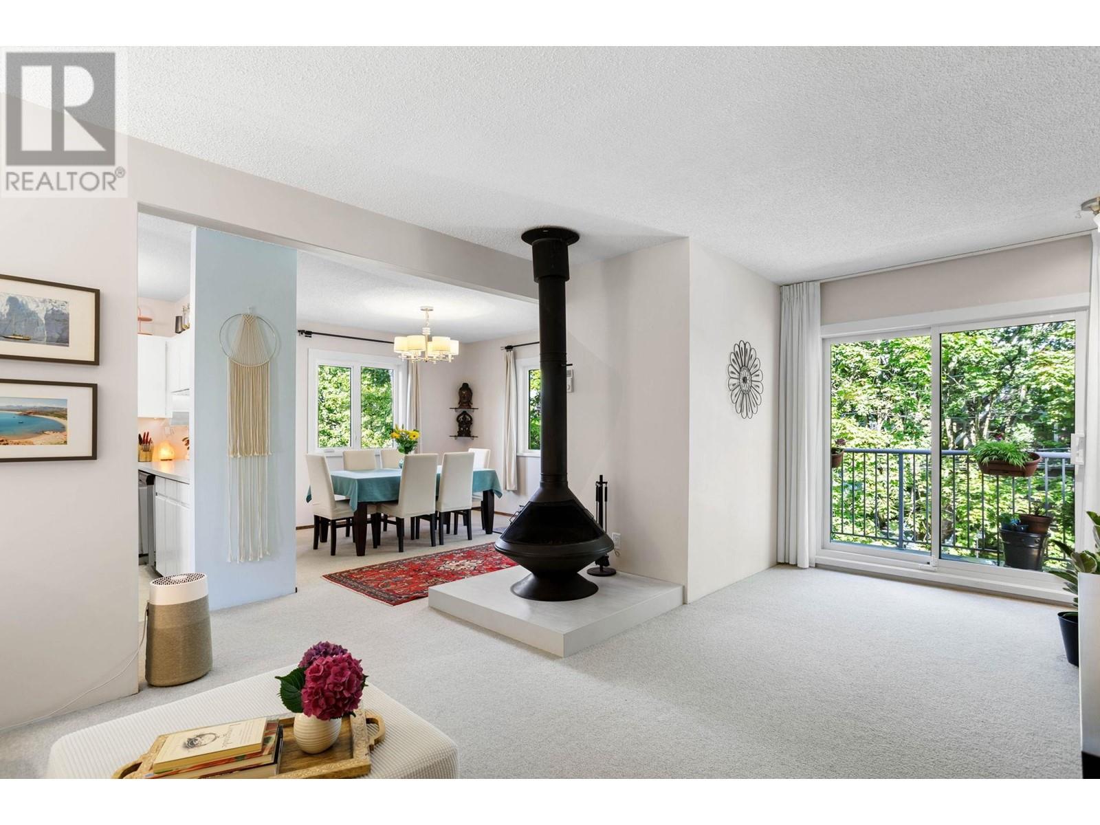 Listing Picture 6 of 40 : 2312 W 6TH AVENUE, Vancouver / 溫哥華 - 魯藝地產 Yvonne Lu Group - MLS Medallion Club Member