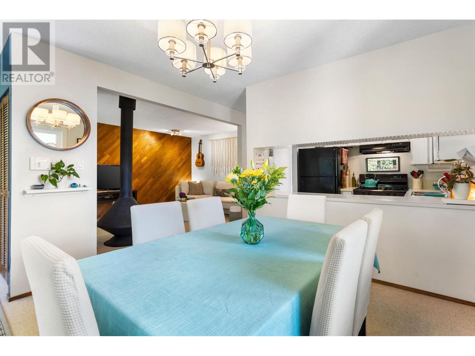 Listing Picture 10 of 40 : 2312 W 6TH AVENUE, Vancouver / 溫哥華 - 魯藝地產 Yvonne Lu Group - MLS Medallion Club Member