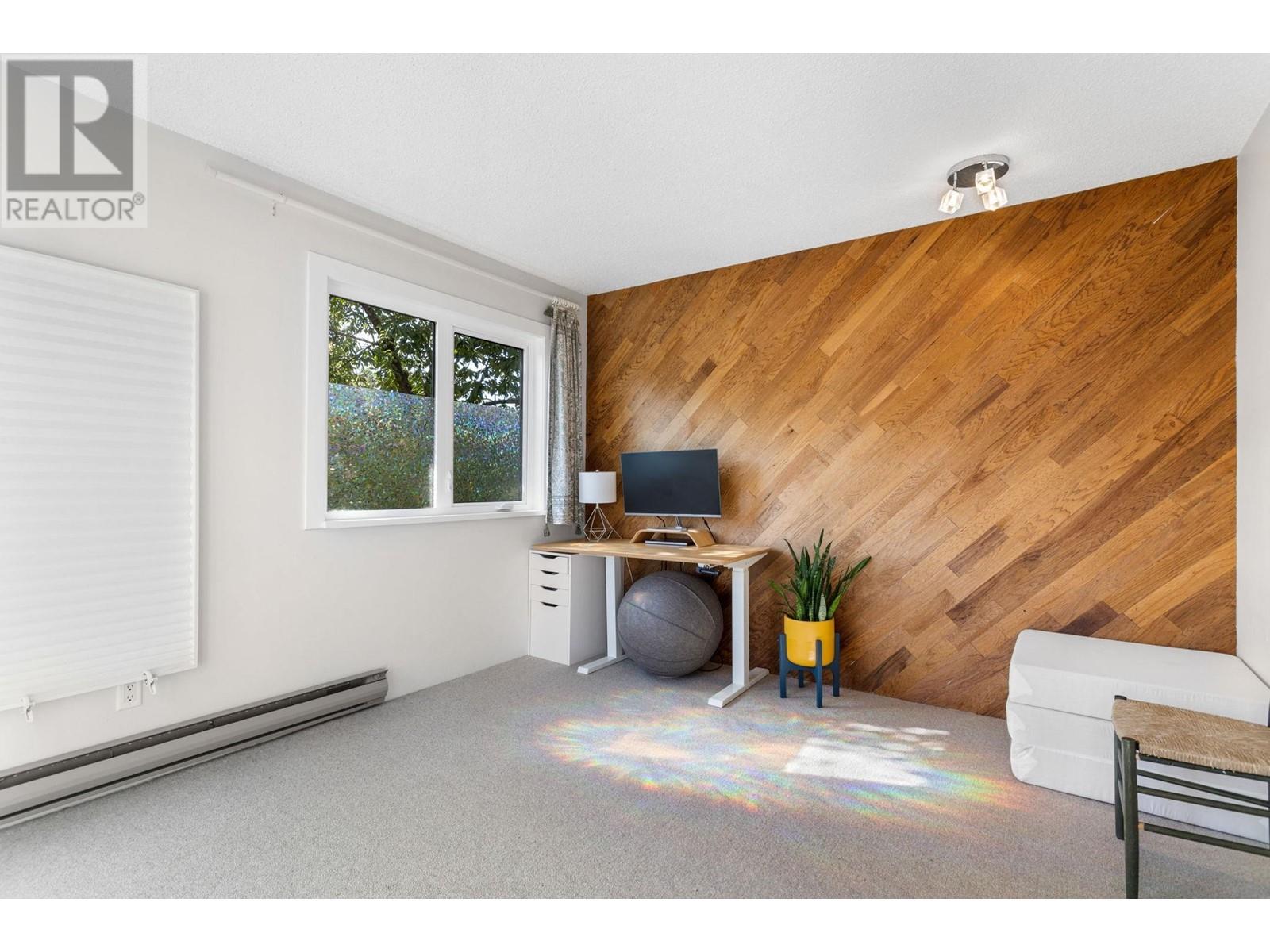 Listing Picture 14 of 40 : 2312-2318 W 6TH AVENUE, Vancouver / 溫哥華 - 魯藝地產 Yvonne Lu Group - MLS Medallion Club Member