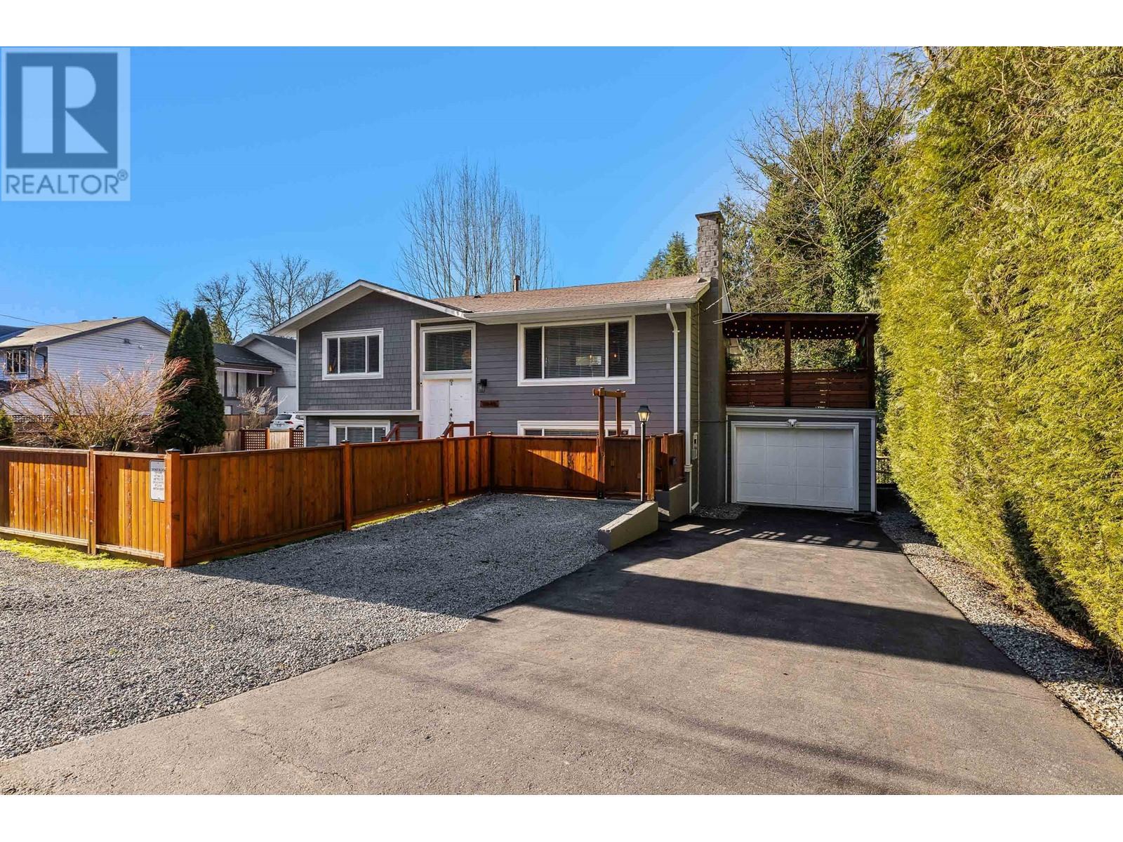 11645 212th Street, Maple Ridge, British Columbia  V2X 4Z6 - Photo 2 - R2957166