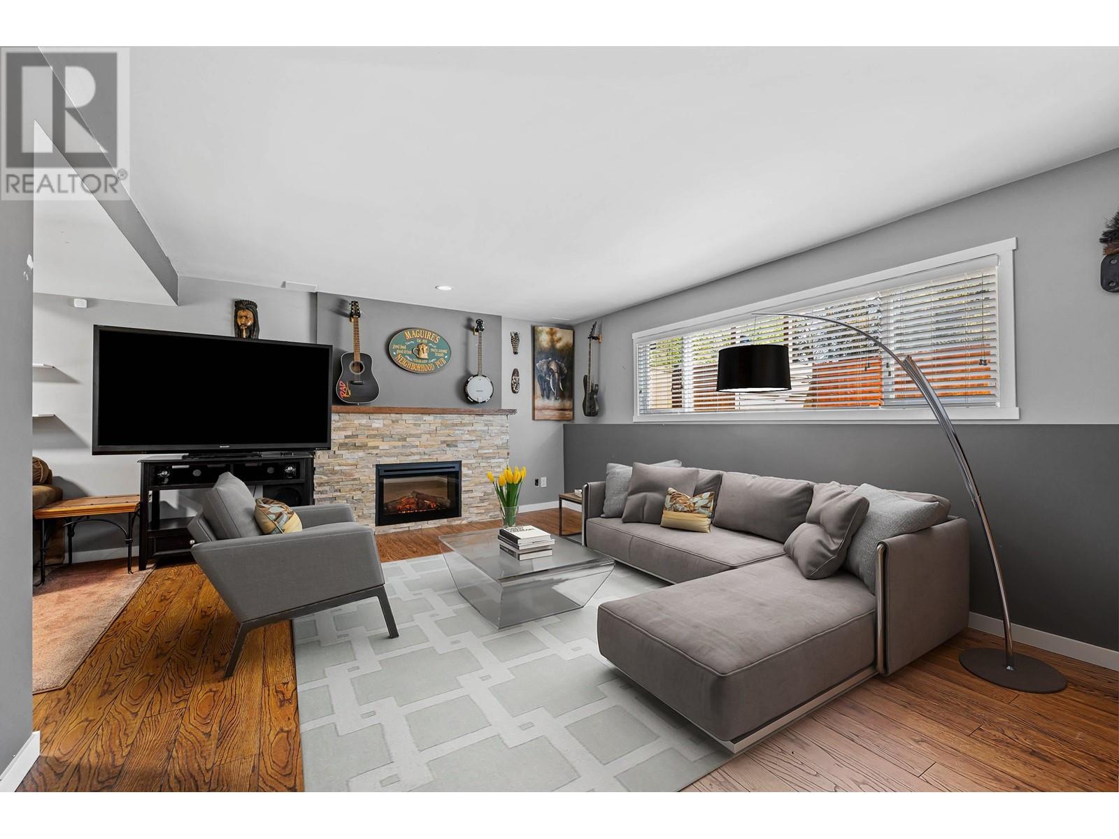 11645 212th Street, Maple Ridge, British Columbia  V2X 4Z6 - Photo 21 - R2957166