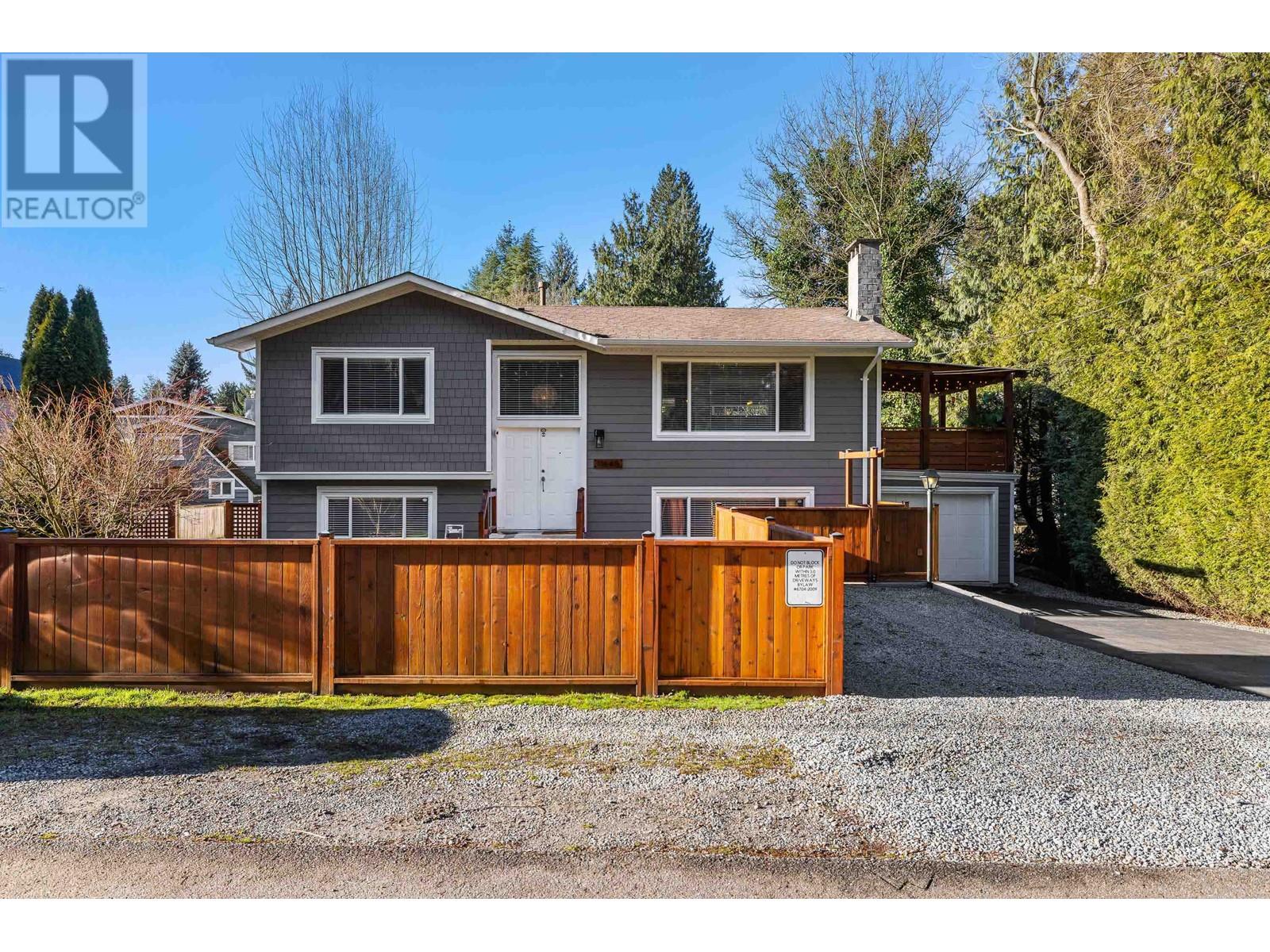 11645 212th Street, Maple Ridge, British Columbia  V2X 4Z6 - Photo 1 - R2957166