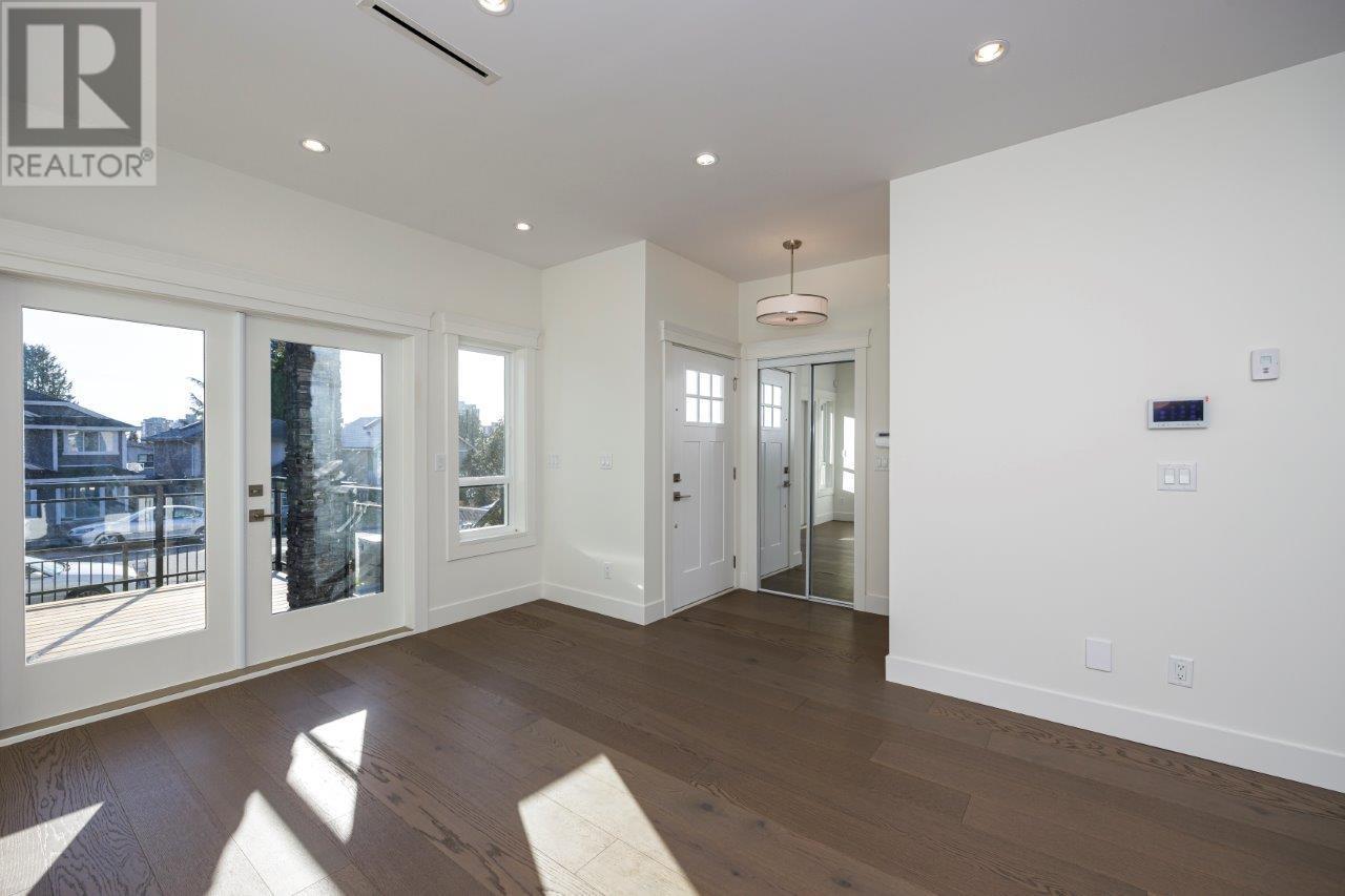 230 E 20th Street, North Vancouver, British Columbia  V7L 3A5 - Photo 6 - R2956967