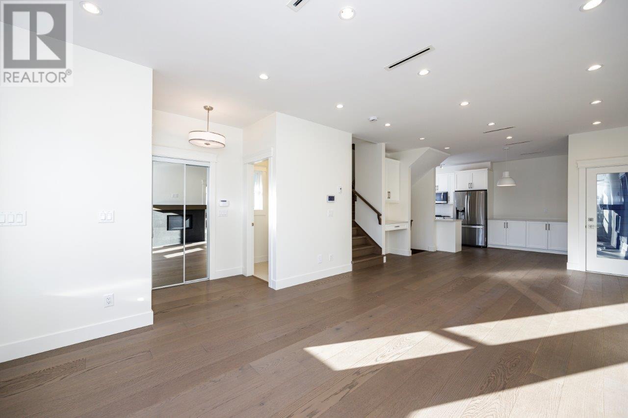 230 E 20th Street, North Vancouver, British Columbia  V7L 3A5 - Photo 11 - R2956967