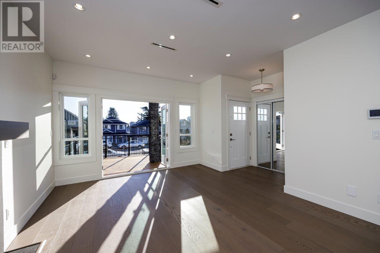 230 E 20th Street, North Vancouver, British Columbia  V7L 3A5 - Photo 10 - R2956967