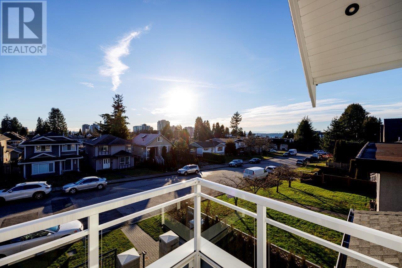 230 E 20th Street, North Vancouver, British Columbia  V7L 3A5 - Photo 31 - R2956967