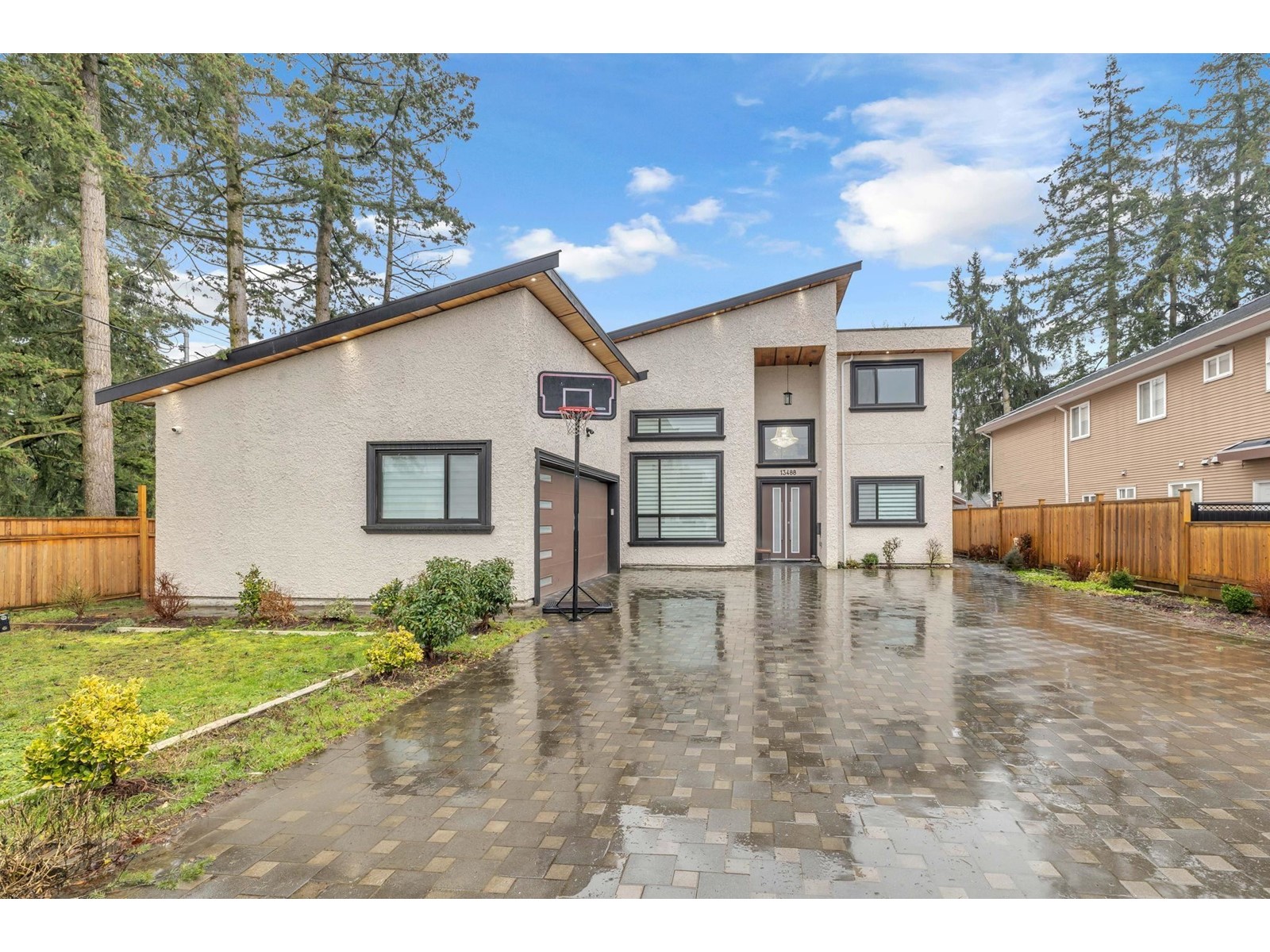 Property at 13488 68A AVENUE image 3
