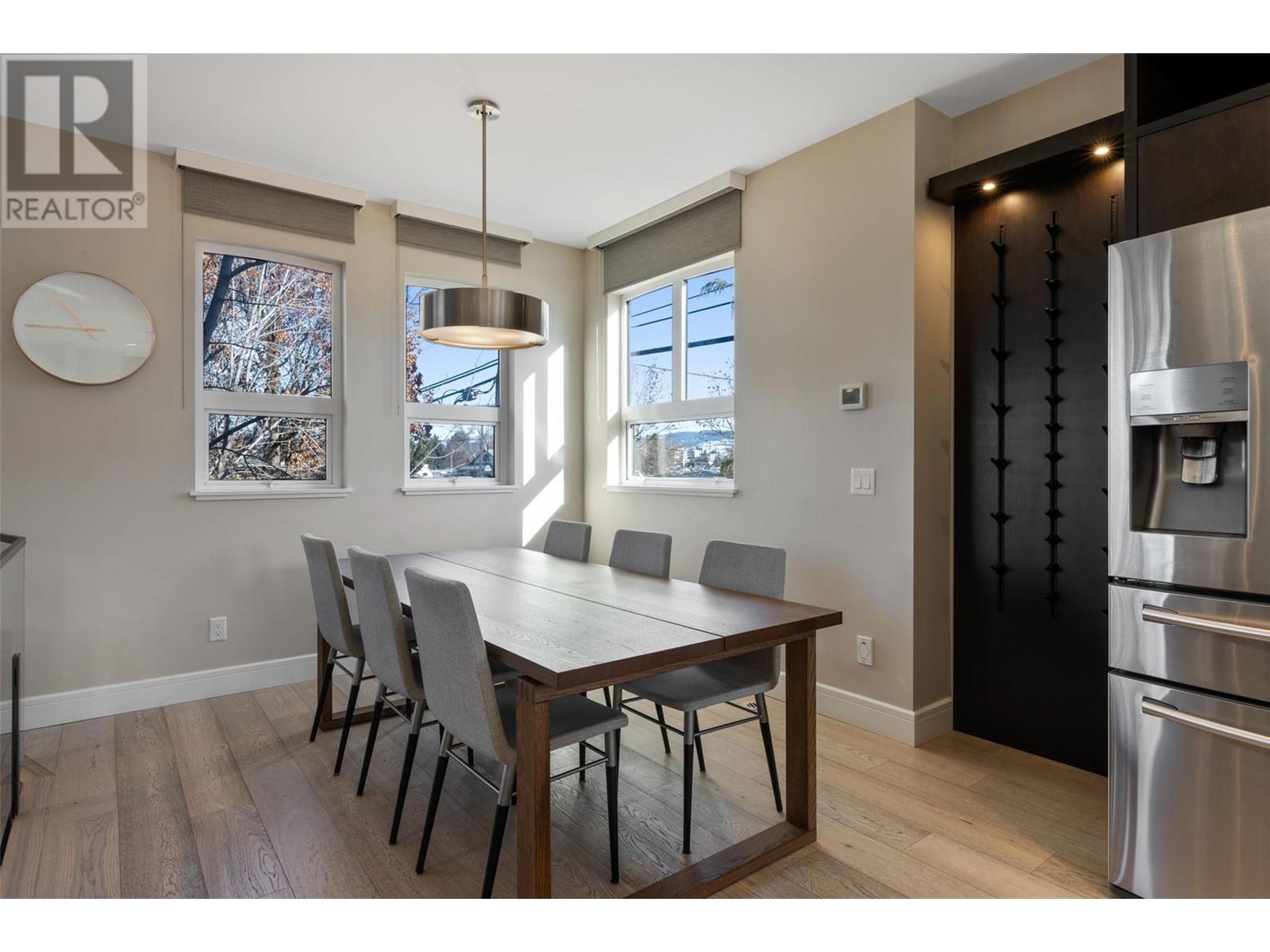 Property at 3756 Lakeshore Road Unit# 18 image 4