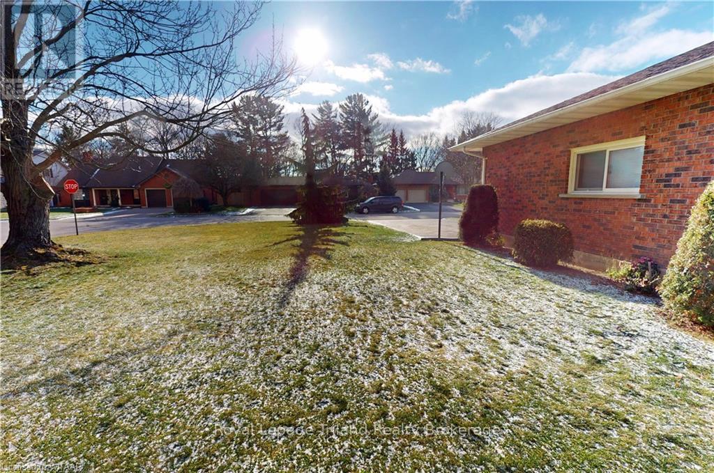 4 Segal Drive, Tillsonburg, Ontario  N4G 4T8 - Photo 22 - X11895478