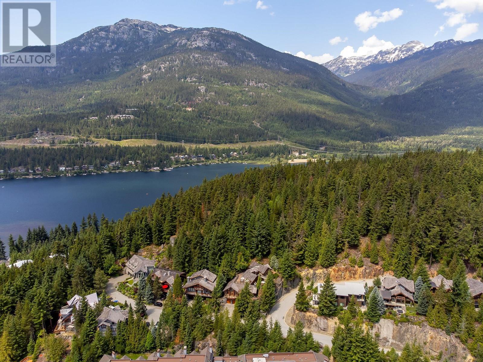 3220 Peak Drive, Whistler, British Columbia  V8E 0V4 - Photo 29 - R2889102