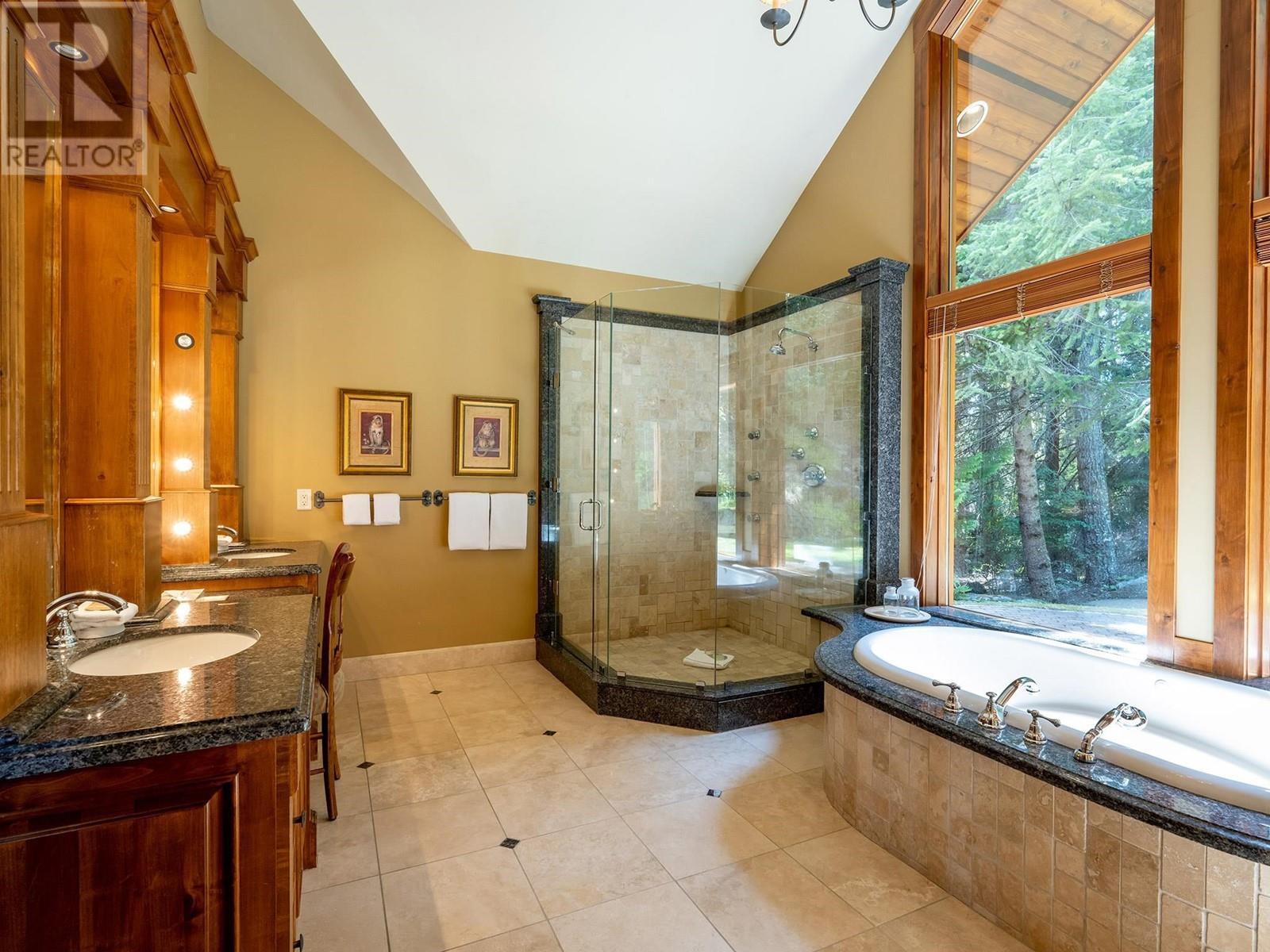 3220 Peak Drive, Whistler, British Columbia  V8E 0V4 - Photo 21 - R2889102