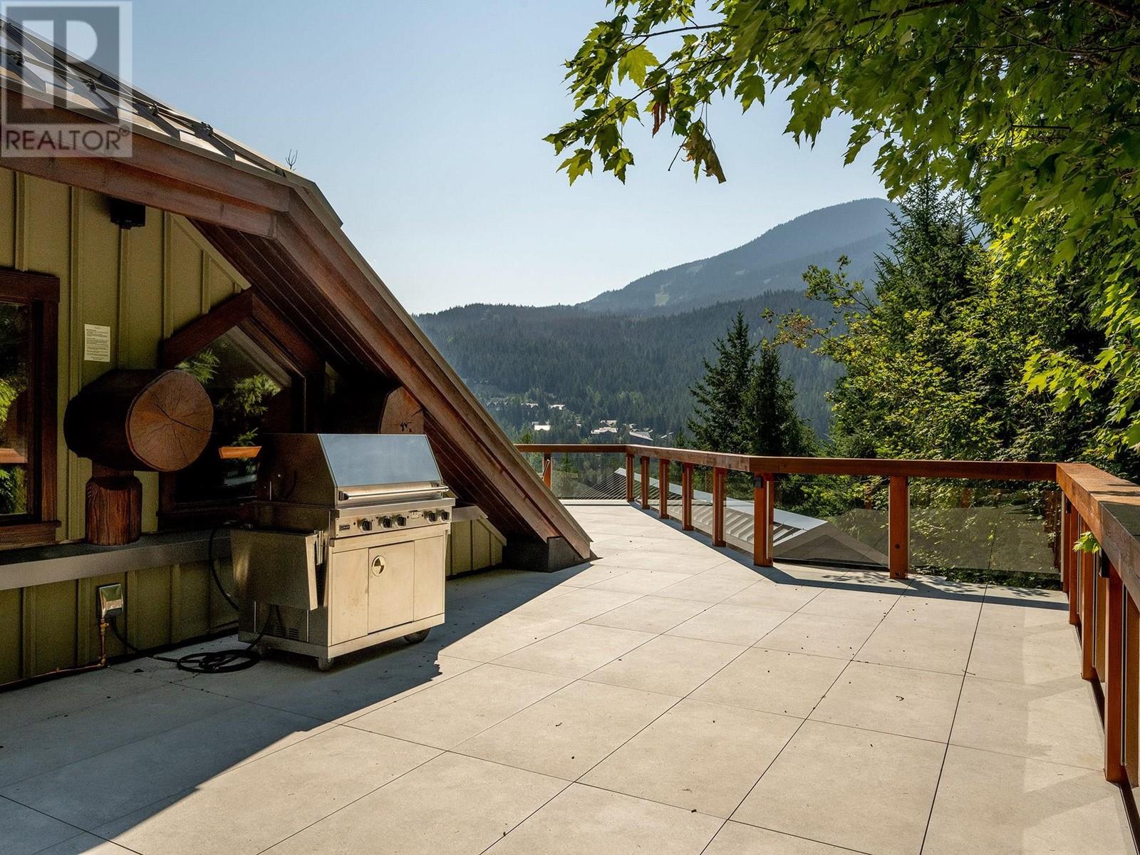 3220 Peak Drive, Whistler, British Columbia  V8E 0V4 - Photo 19 - R2889102