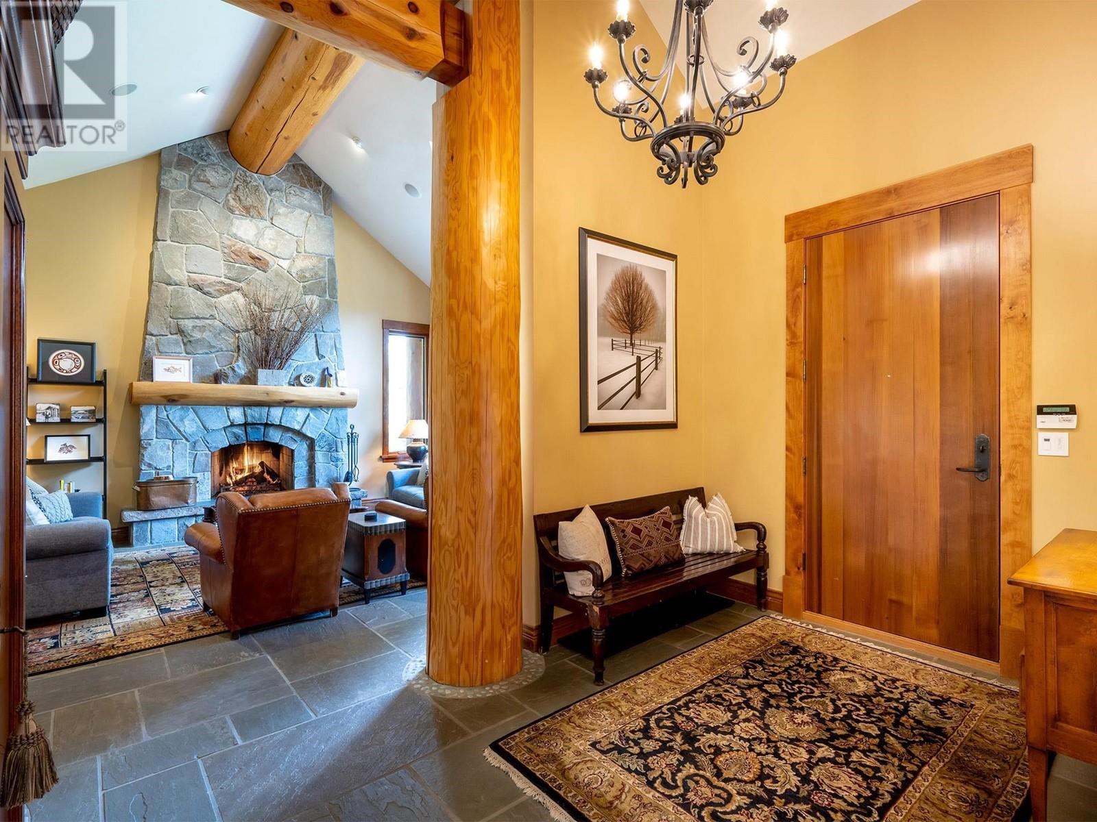 3220 Peak Drive, Whistler, British Columbia  V8E 0V4 - Photo 7 - R2889102