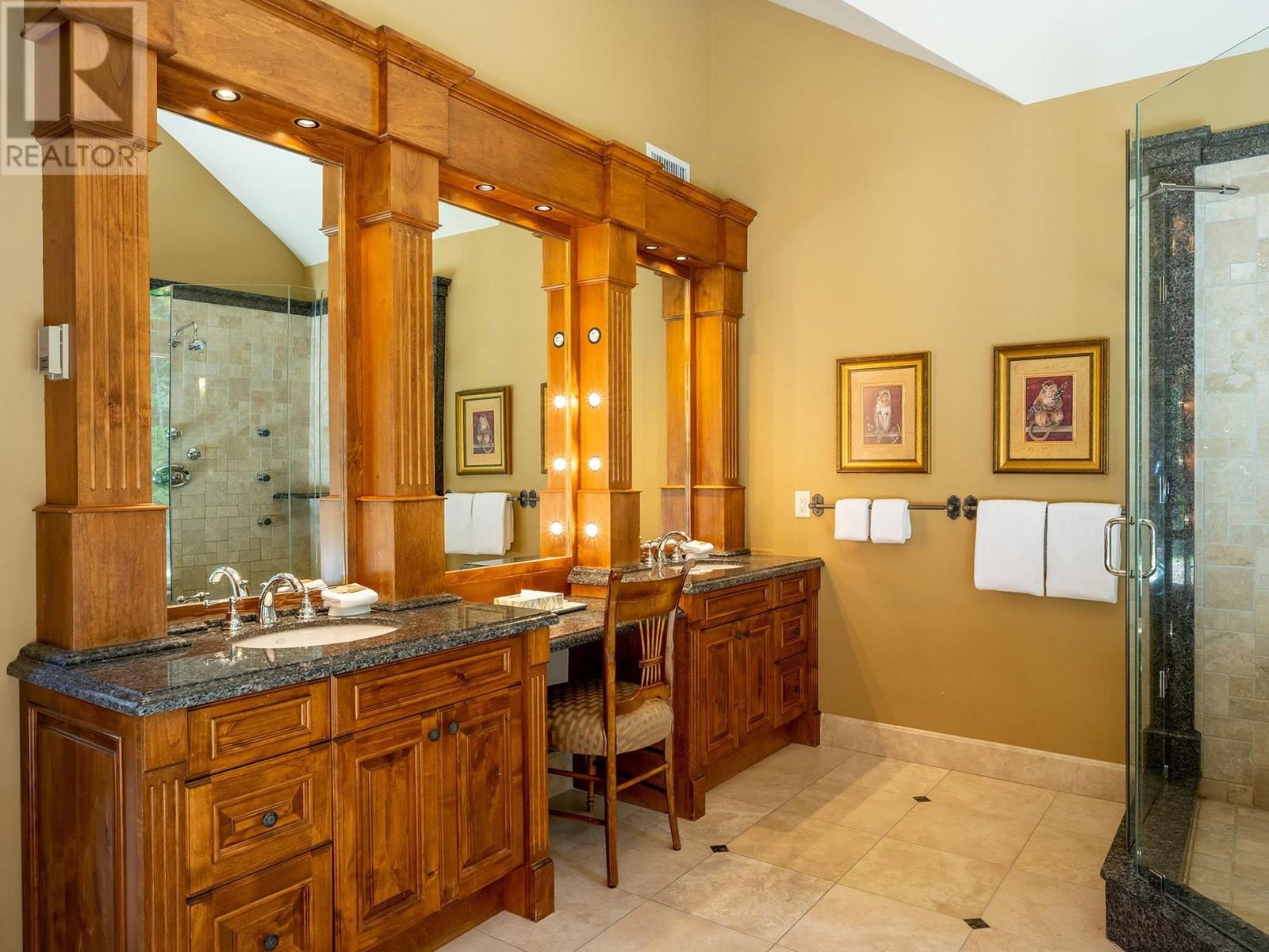 3220 Peak Drive, Whistler, British Columbia  V8E 0V4 - Photo 22 - R2889102