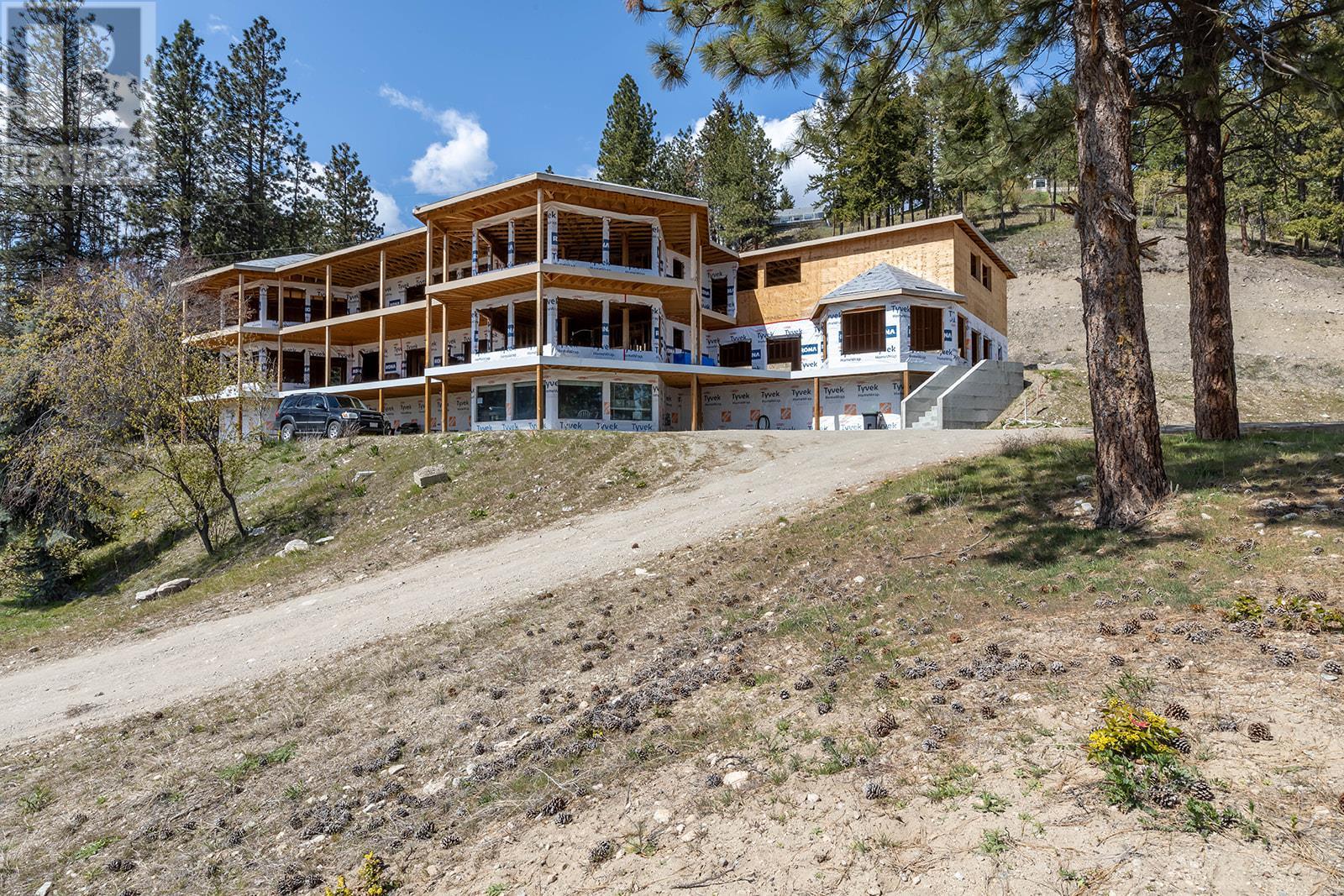Property at 4976 Princeton Avenue image 1