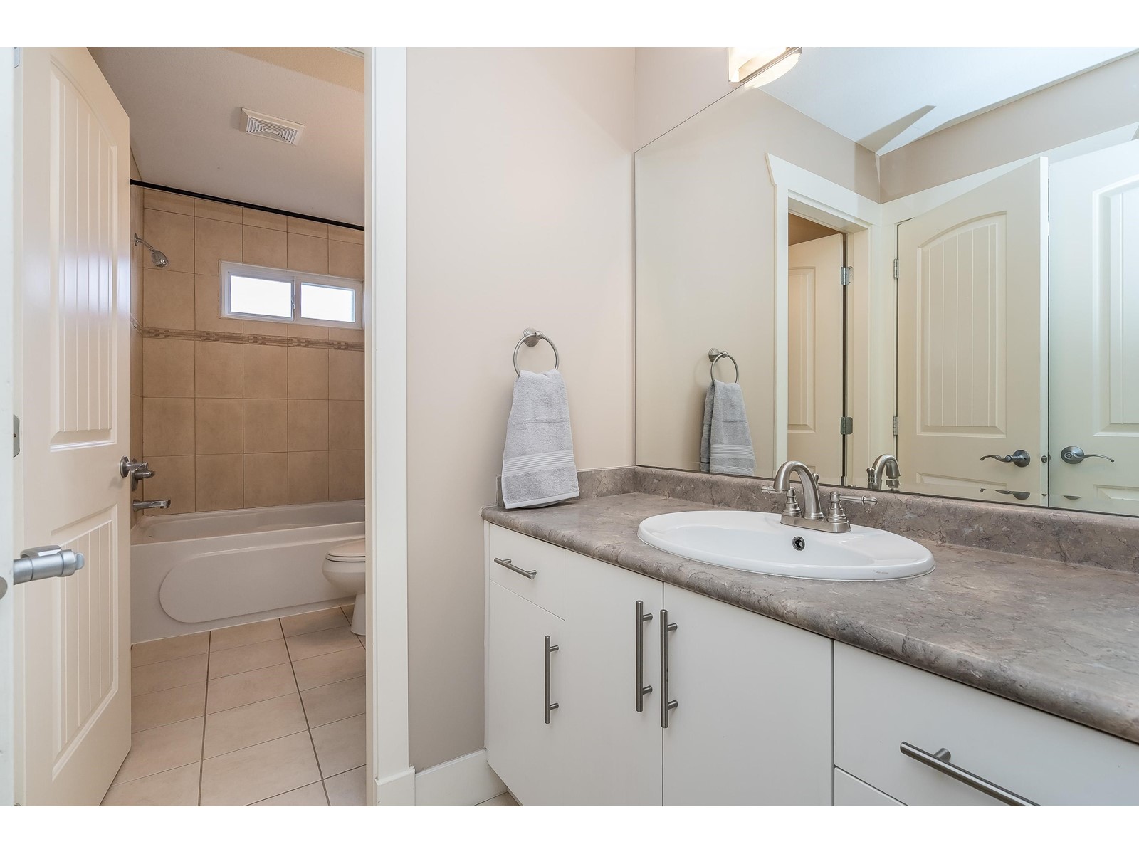 8733 163a Street, Surrey, British Columbia  V4N 1C3 - Photo 22 - R2957330