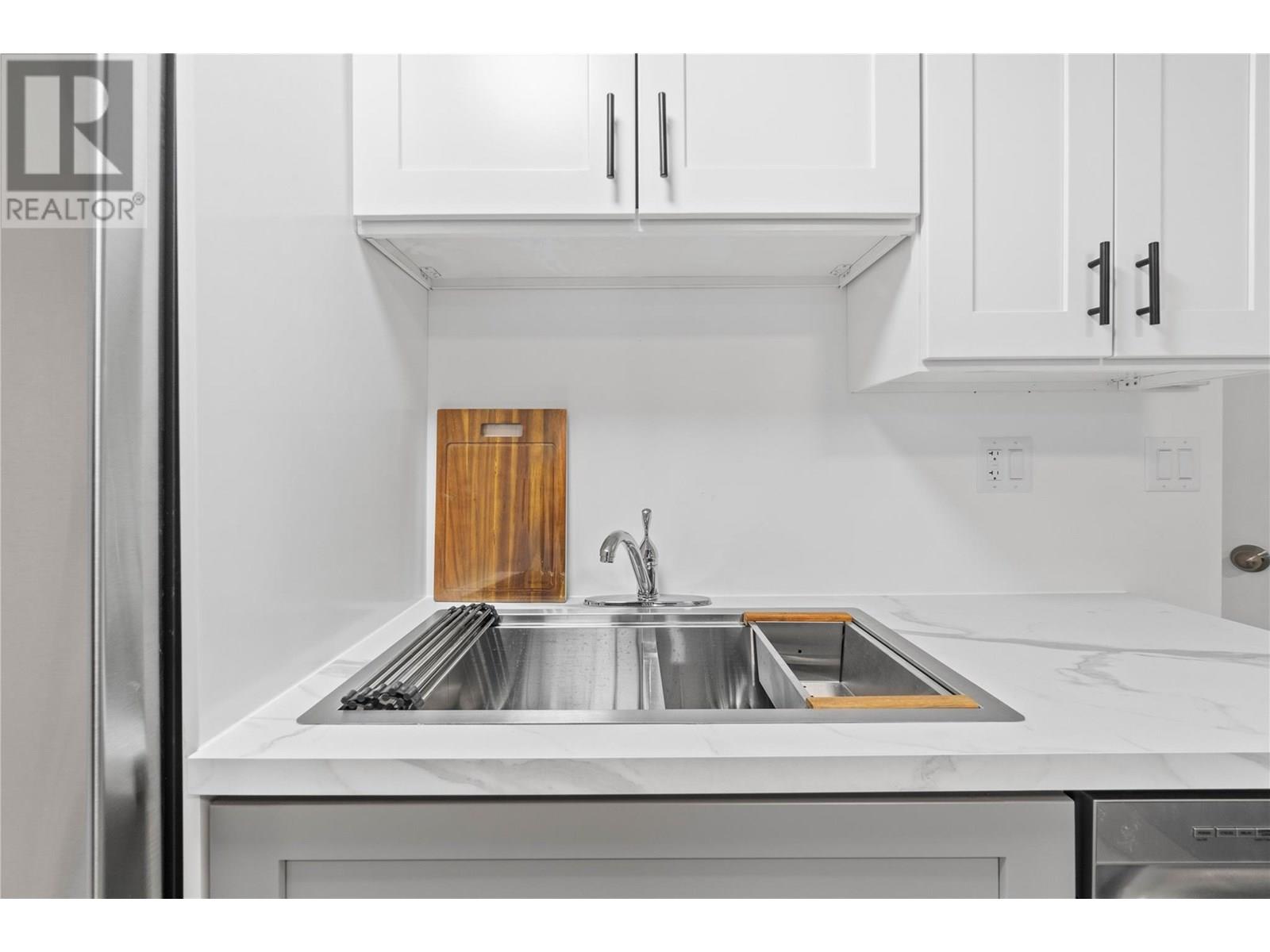 4061 11 Avenue Ne Unit# 10, Salmon Arm, British Columbia  V1E 1C7 - Photo 10 - 10330889