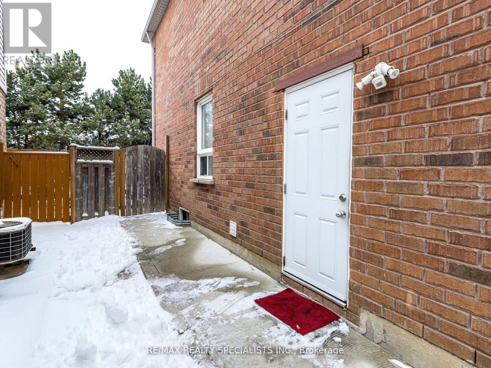 109 Woodhaven Drive, Brampton, Ontario  L7A 1Y4 - Photo 36 - W11929408