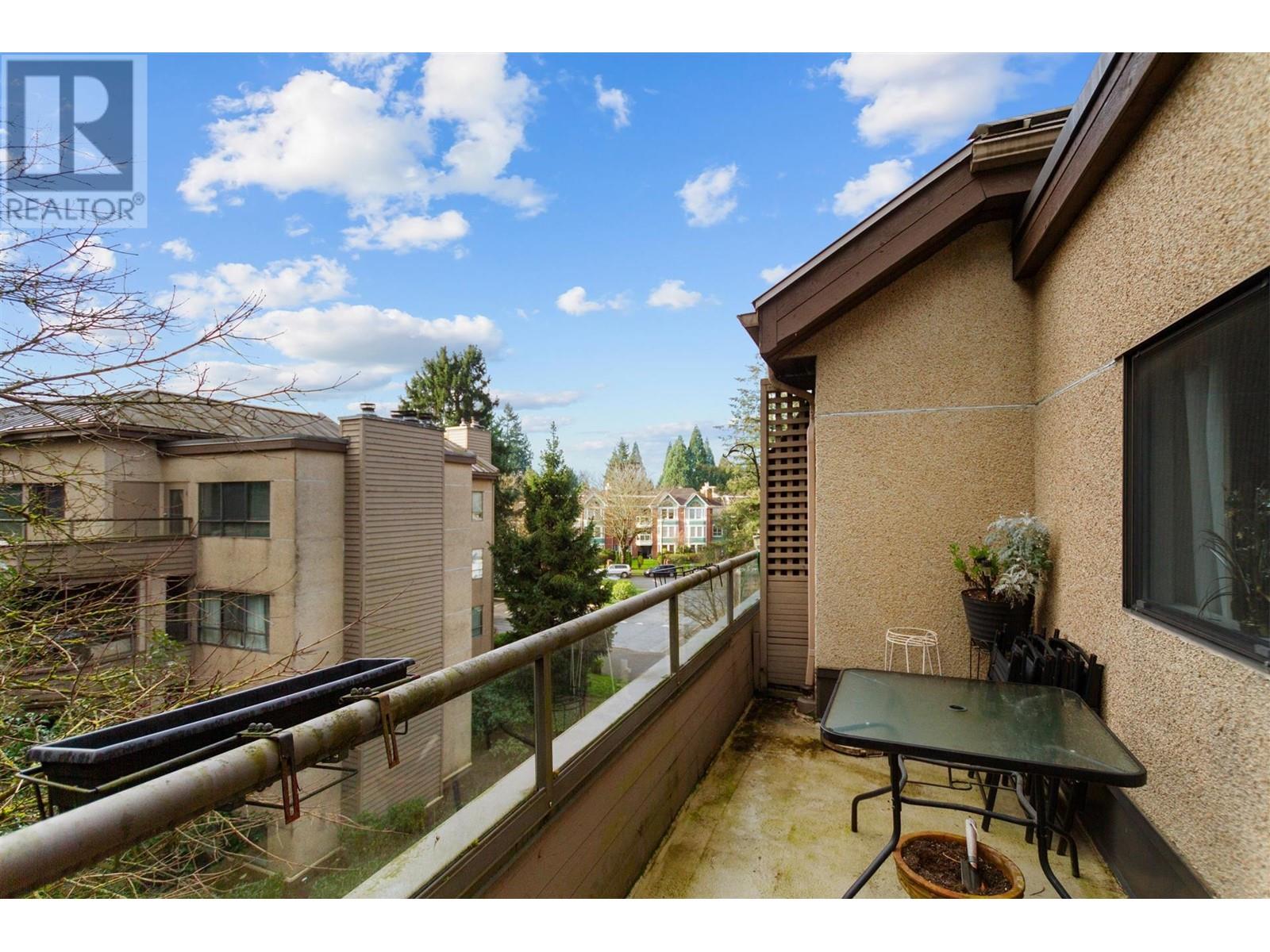 301 1690 Augusta Avenue, Burnaby, British Columbia  V5A 2V6 - Photo 17 - R2957458