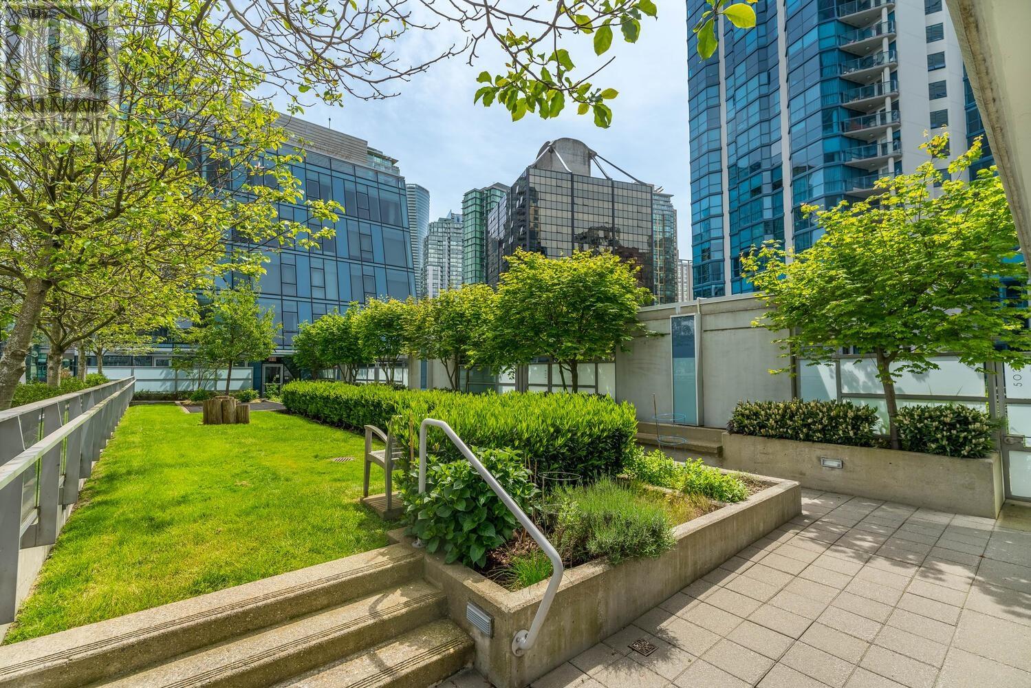 702 1499 W Pender Street, Vancouver, British Columbia  V6G 0A7 - Photo 27 - R2957468
