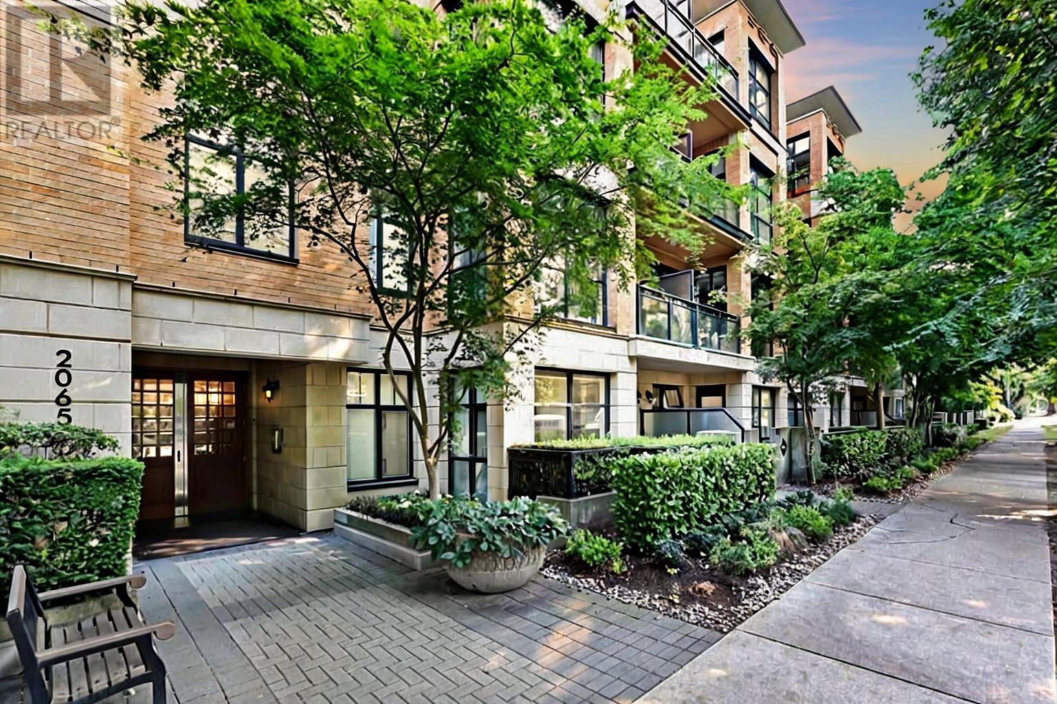 101 2065 W 12th Avenue, Vancouver, British Columbia  V6J 5L9 - Photo 2 - R2957510