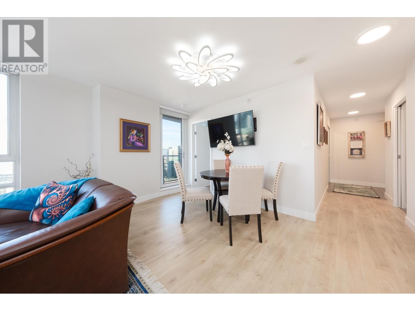 Listing Picture 4 of 25 : 2902 233 ROBSON STREET, Vancouver / 溫哥華 - 魯藝地產 Yvonne Lu Group - MLS Medallion Club Member