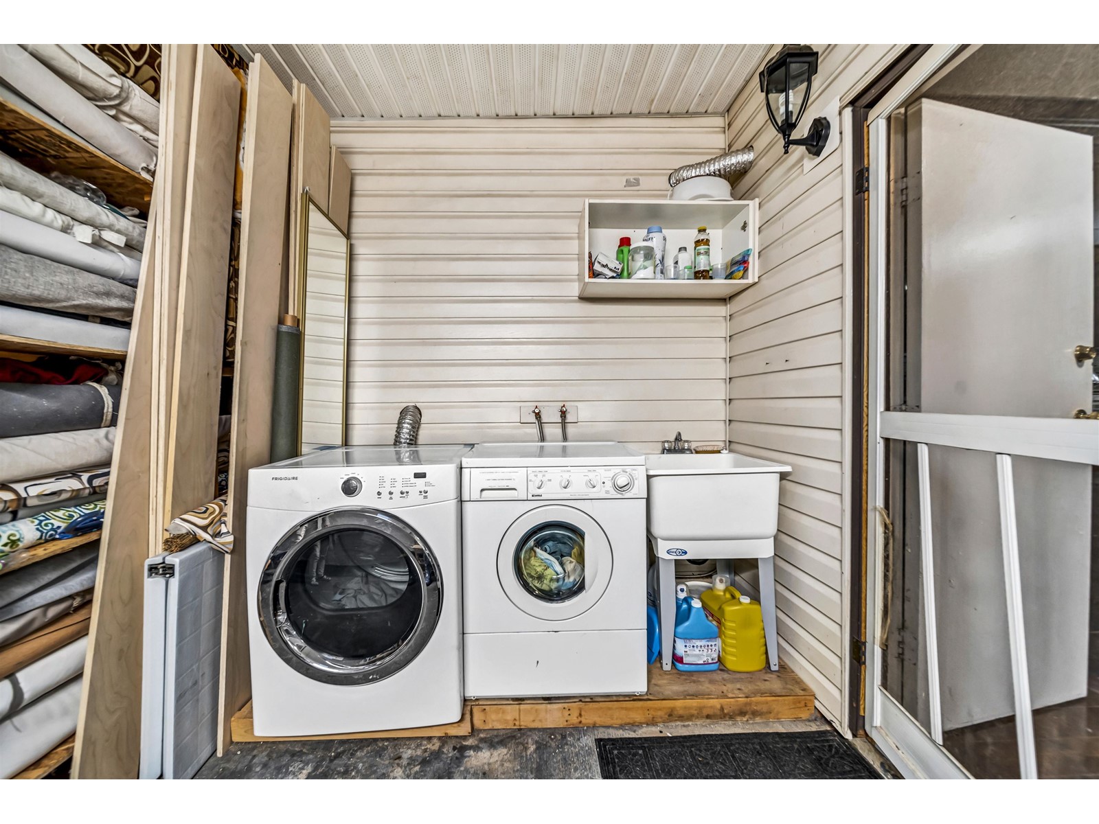 27 8555 King George Boulevard, Surrey, British Columbia  V3W 5C3 - Photo 21 - R2957249
