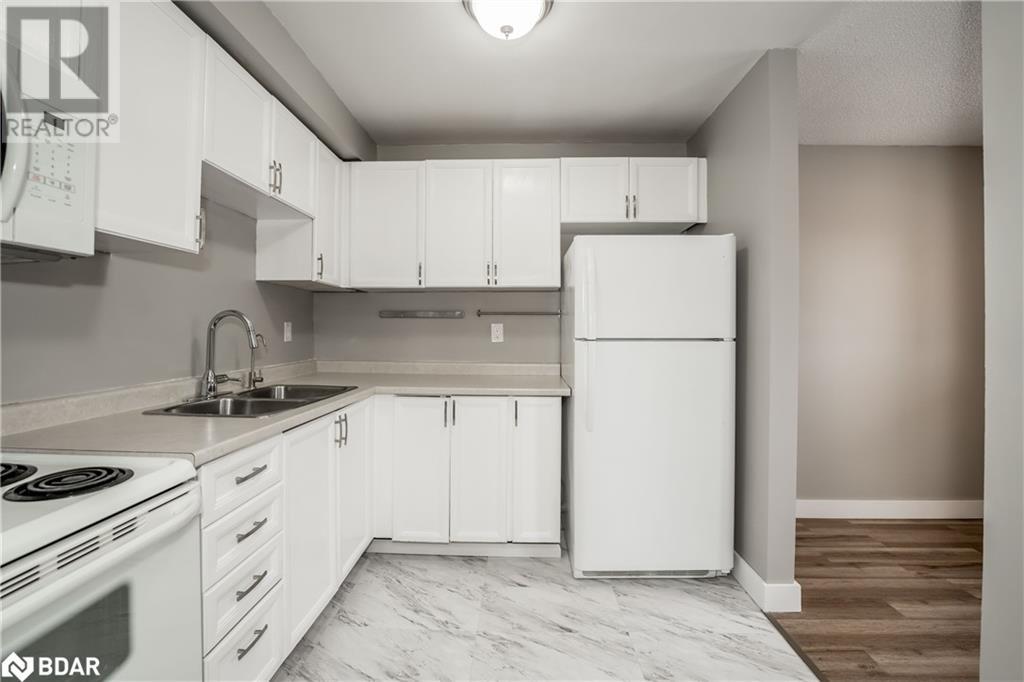 3 Sawmill Road Unit# 8, Barrie, Ontario  L4N 6X3 - Photo 12 - 40691222