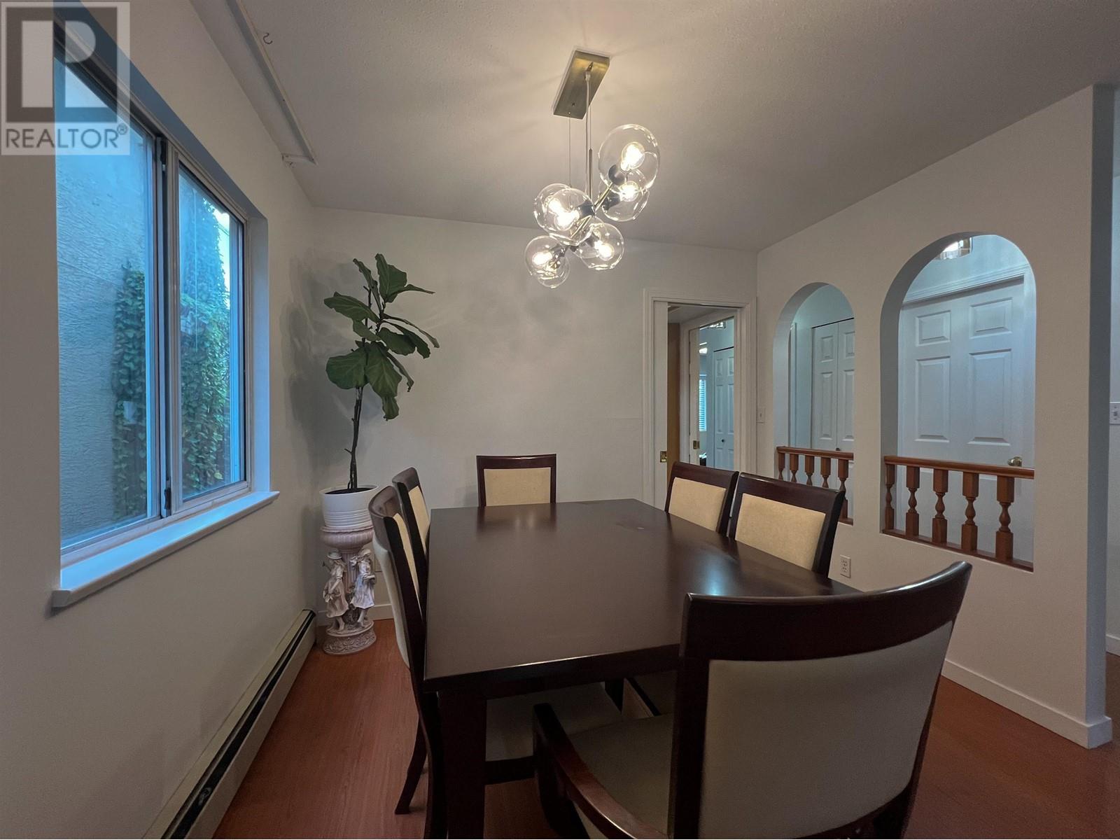 Listing Picture 10 of 24 : 8006 CHESTER STREET, Vancouver / 溫哥華 - 魯藝地產 Yvonne Lu Group - MLS Medallion Club Member