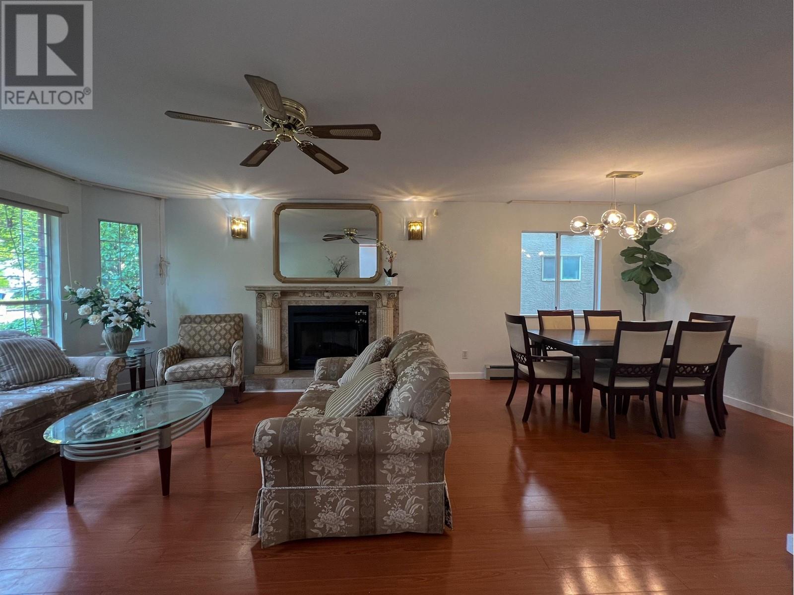 Listing Picture 5 of 24 : 8006 CHESTER STREET, Vancouver / 溫哥華 - 魯藝地產 Yvonne Lu Group - MLS Medallion Club Member