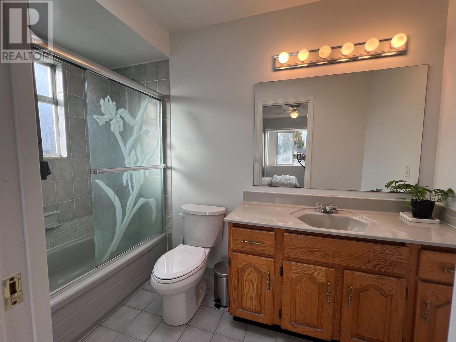 Listing Picture 20 of 24 : 8006 CHESTER STREET, Vancouver / 溫哥華 - 魯藝地產 Yvonne Lu Group - MLS Medallion Club Member