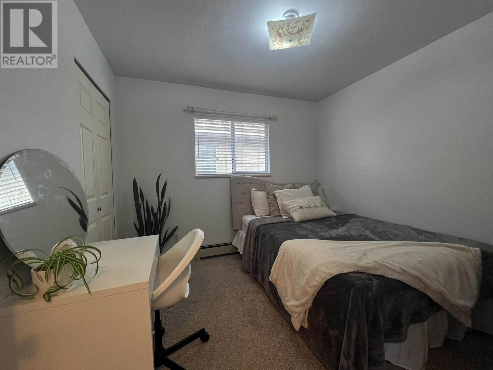 Listing Picture 22 of 24 : 8006 CHESTER STREET, Vancouver / 溫哥華 - 魯藝地產 Yvonne Lu Group - MLS Medallion Club Member