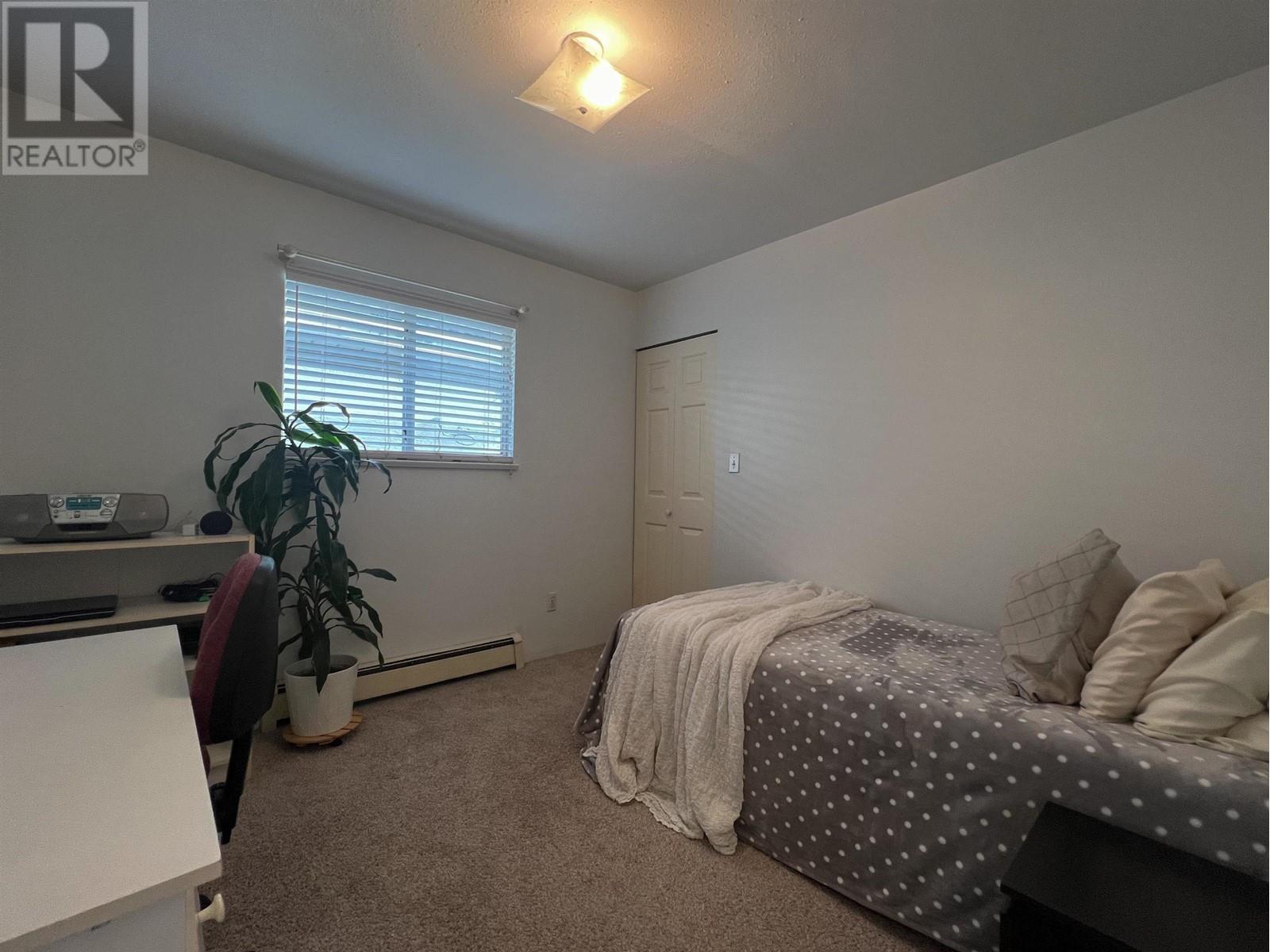 Listing Picture 21 of 24 : 8006 CHESTER STREET, Vancouver / 溫哥華 - 魯藝地產 Yvonne Lu Group - MLS Medallion Club Member