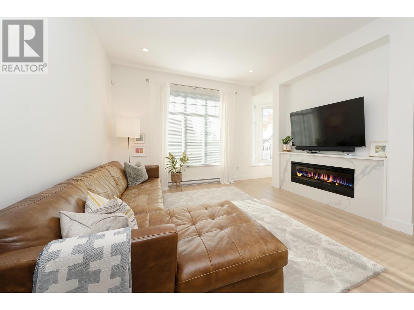 7 1221 ROCKLIN STREET