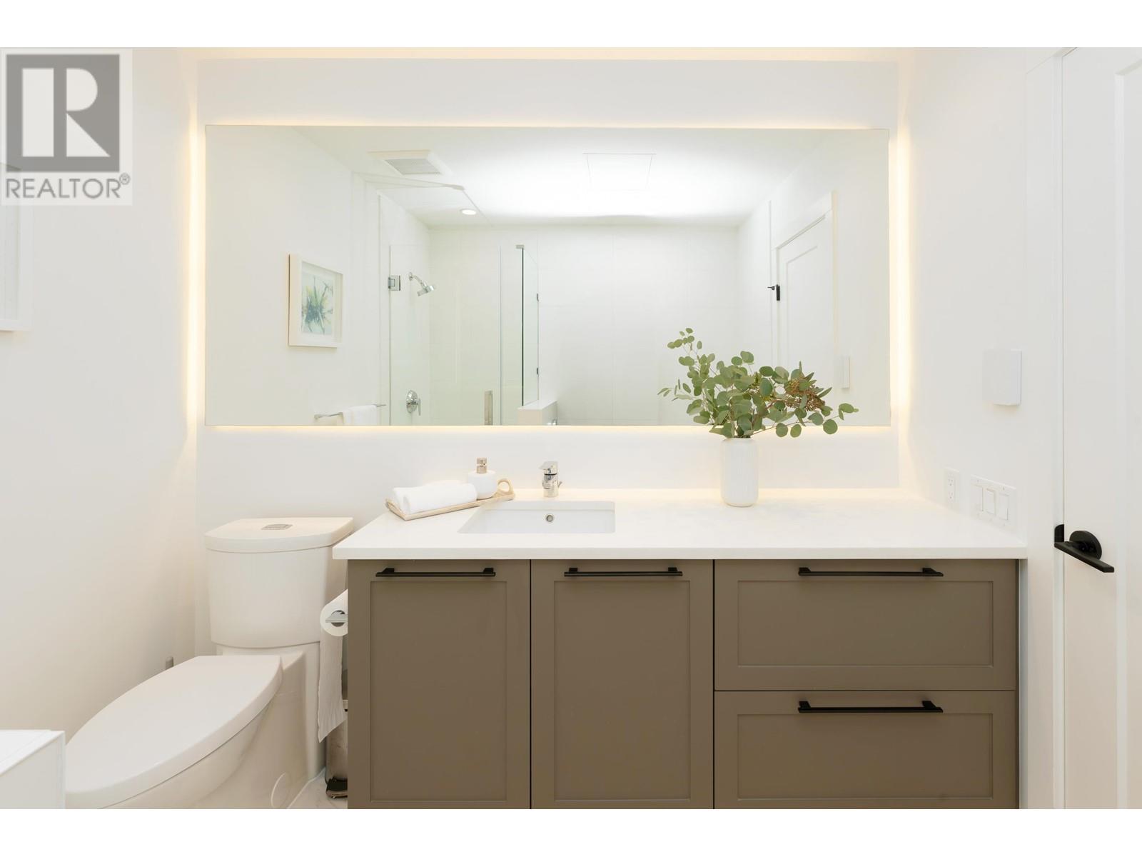 7 1221 ROCKLIN STREET