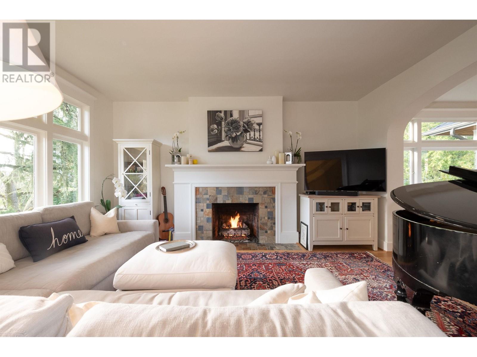 2047 Fulton Avenue, West Vancouver, British Columbia V7V 1T3 - Photo 5 - R2956234