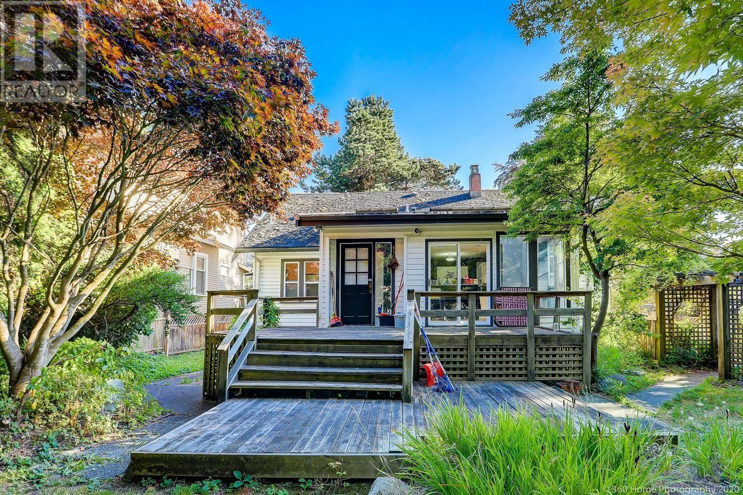 3531 W 37th Avenue, Vancouver, British Columbia  V6N 2V7 - Photo 1 - R2910657