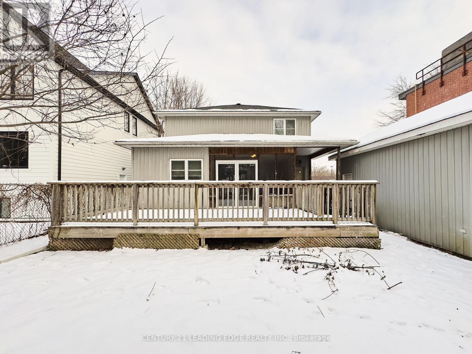 262 Lorne Avenue E, Newmarket, Ontario  L3Y 4K4 - Photo 2 - N11929714