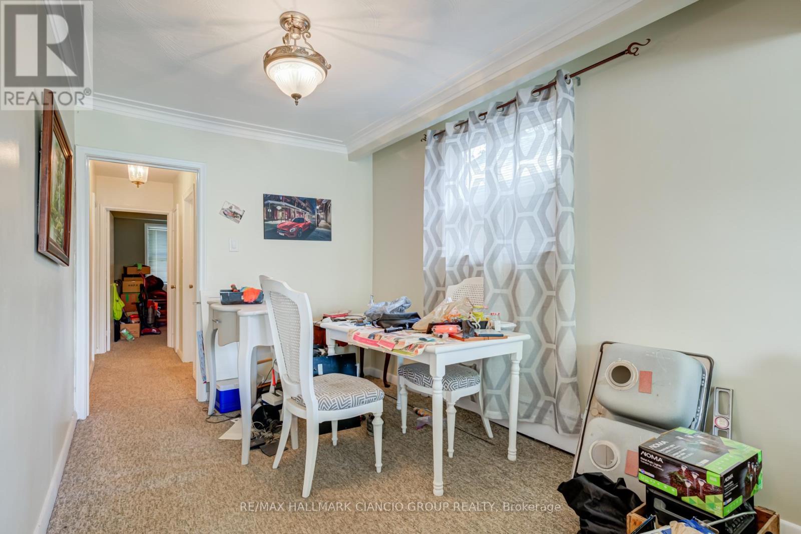 38 Pendeen Avenue, Toronto (Rockcliffe-Smythe), Ontario  M6N 2P3 - Photo 13 - W11929664