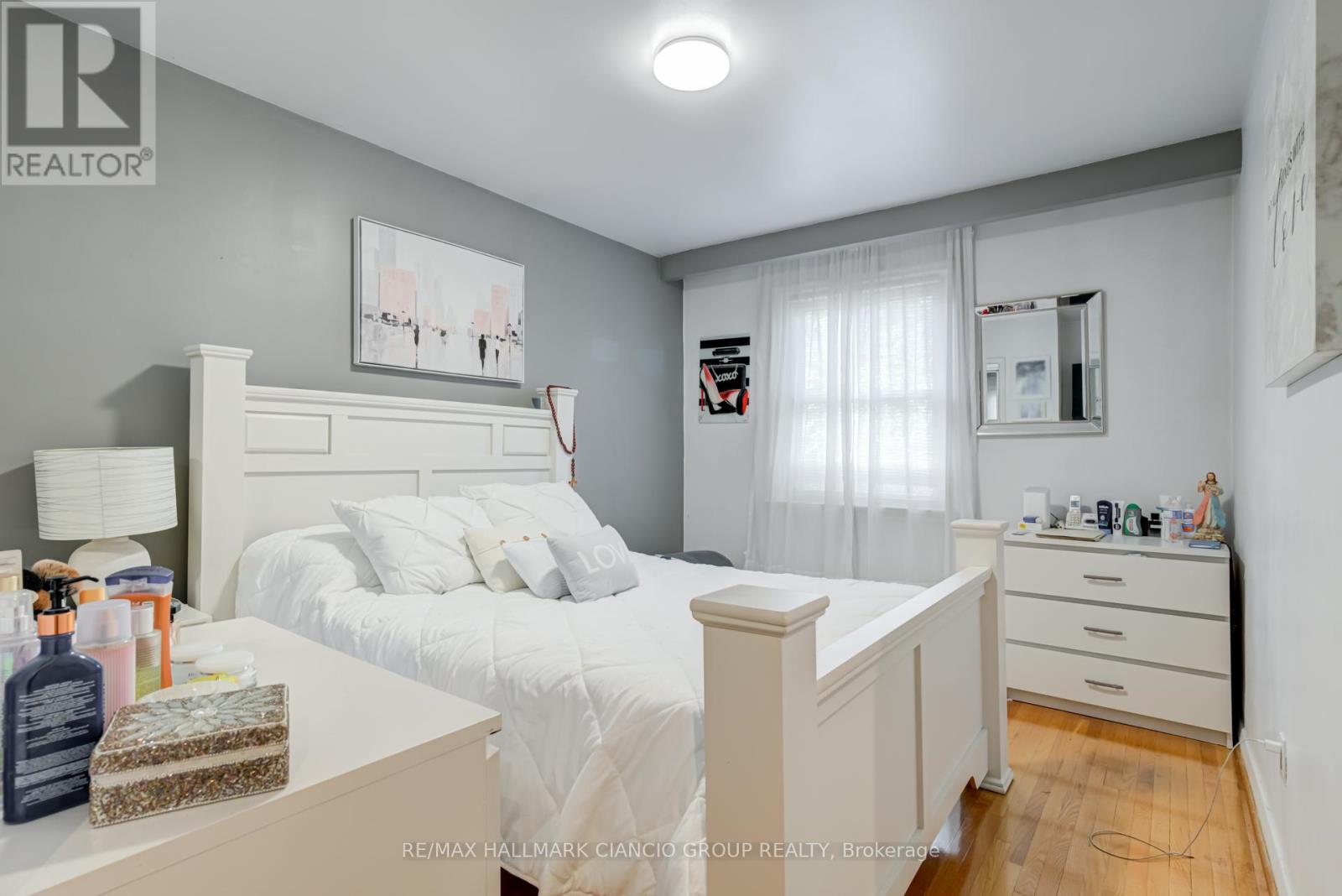 38 Pendeen Avenue, Toronto (Rockcliffe-Smythe), Ontario  M6N 2P3 - Photo 25 - W11929664