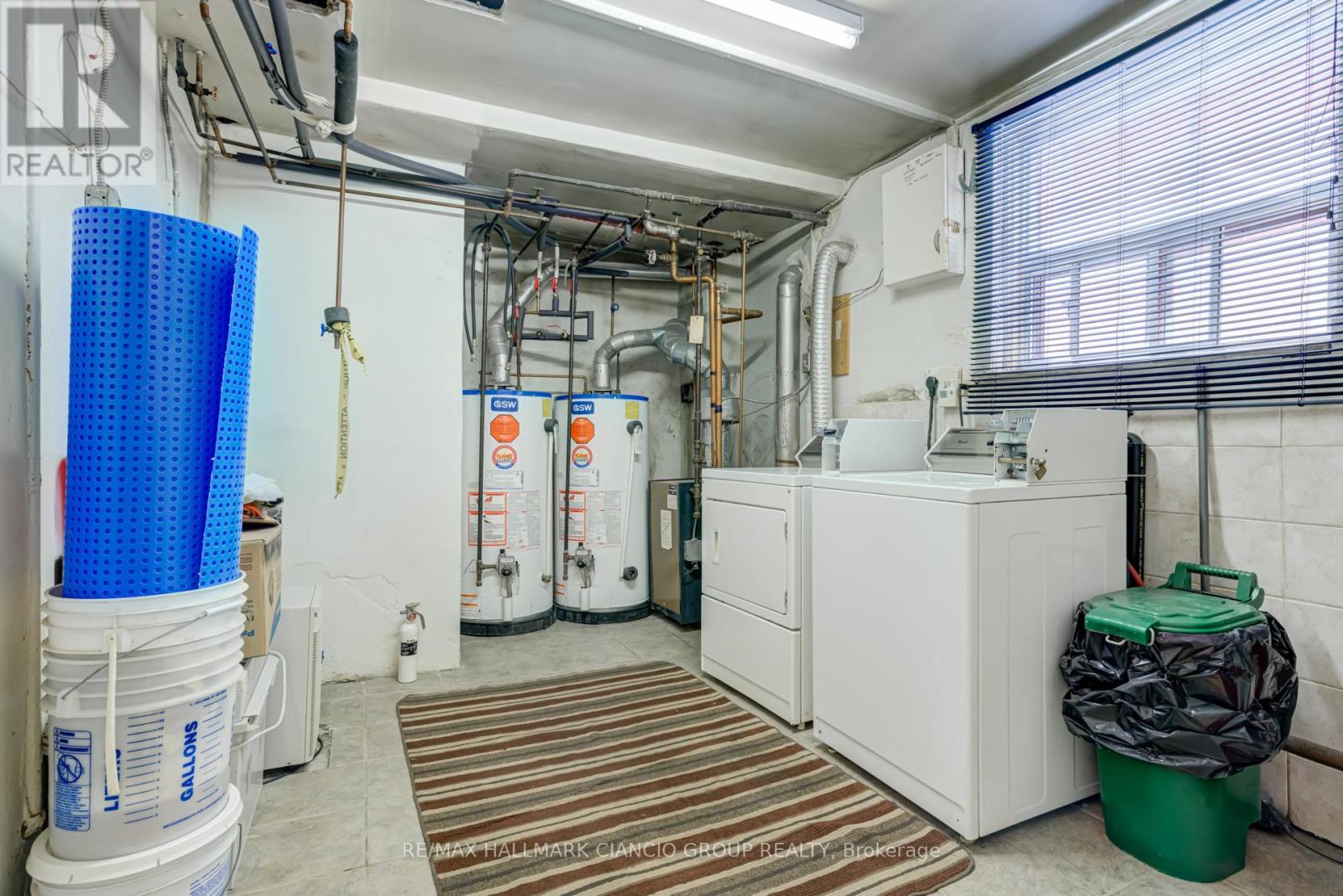 38 Pendeen Avenue, Toronto (Rockcliffe-Smythe), Ontario  M6N 2P3 - Photo 27 - W11929664