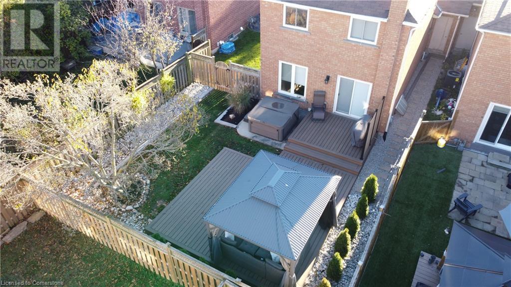 633 Amelia Crescent, Burlington, Ontario  L7L 6E6 - Photo 3 - 40691445