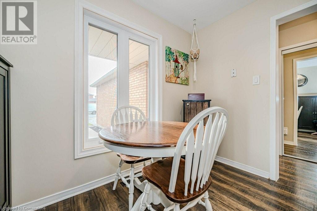 633 Amelia Crescent, Burlington, Ontario  L7L 6E6 - Photo 10 - 40691445