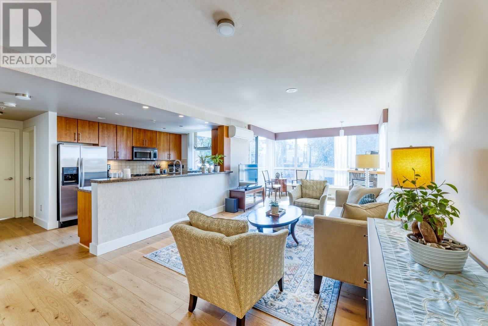 307 1450 W 6th Avenue, Vancouver, British Columbia  V6H 4H9 - Photo 4 - R2956504