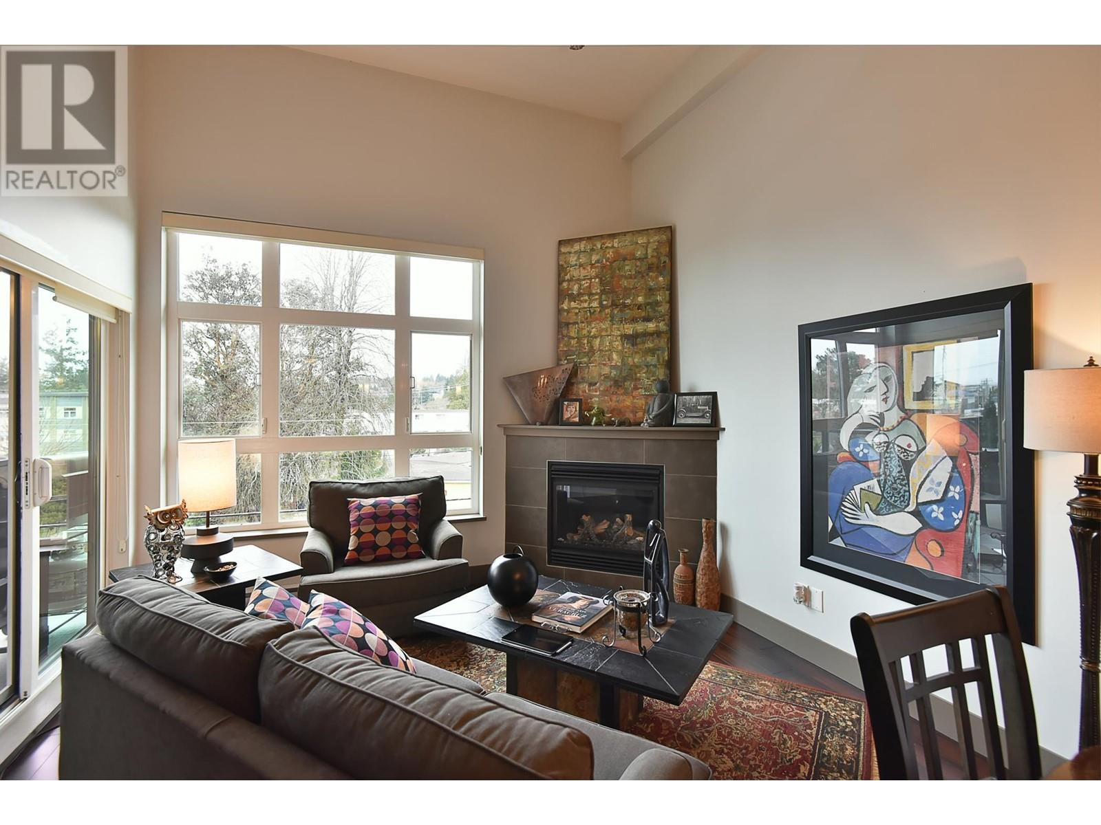 Property at 307 5682 WHARF AVENUE image 3